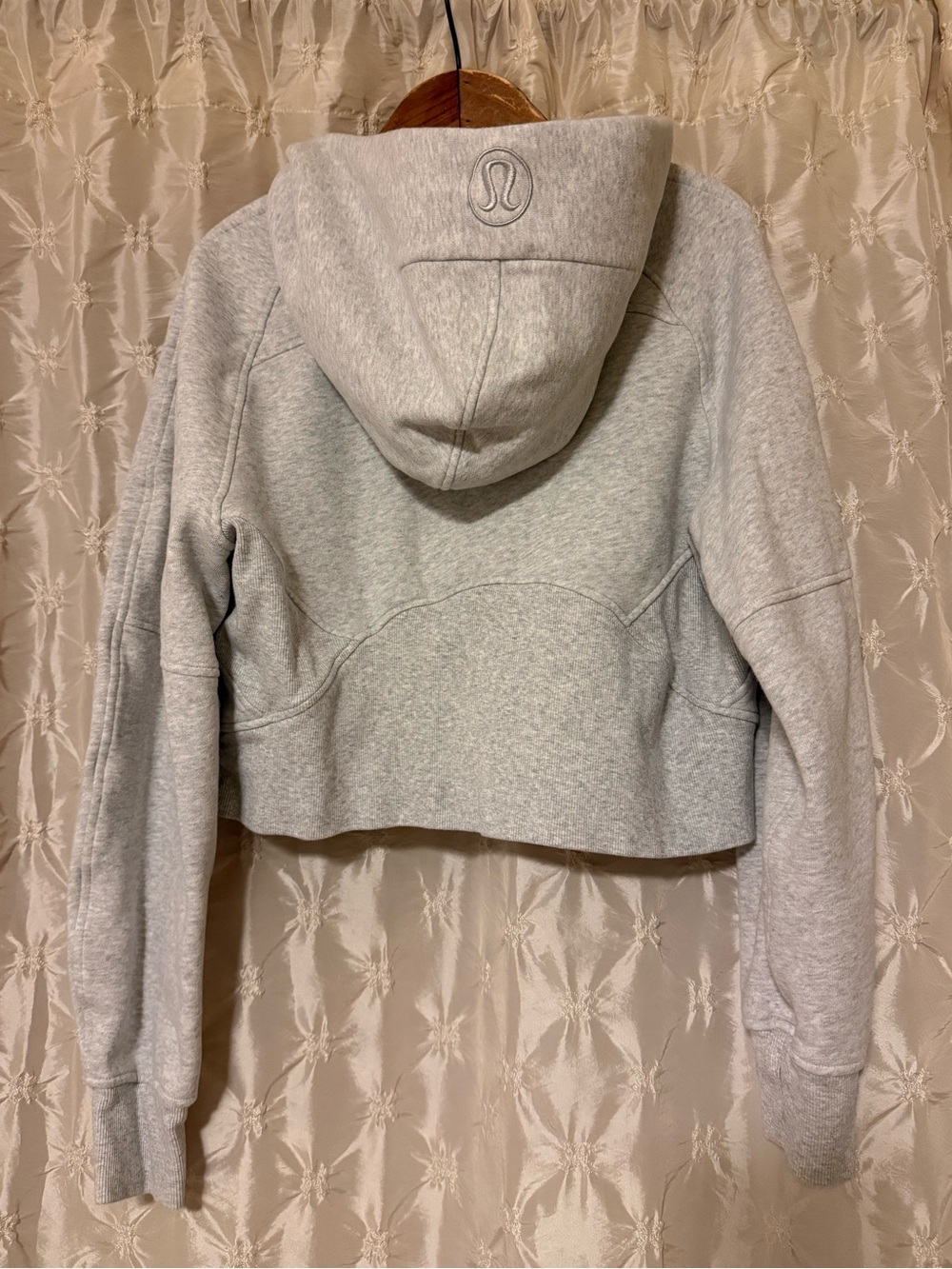 Lululemon Scuba Oversized Half-Zip Hoodie
Heathered Core Medium Grey Sweatshirt - Picture 5 of 14